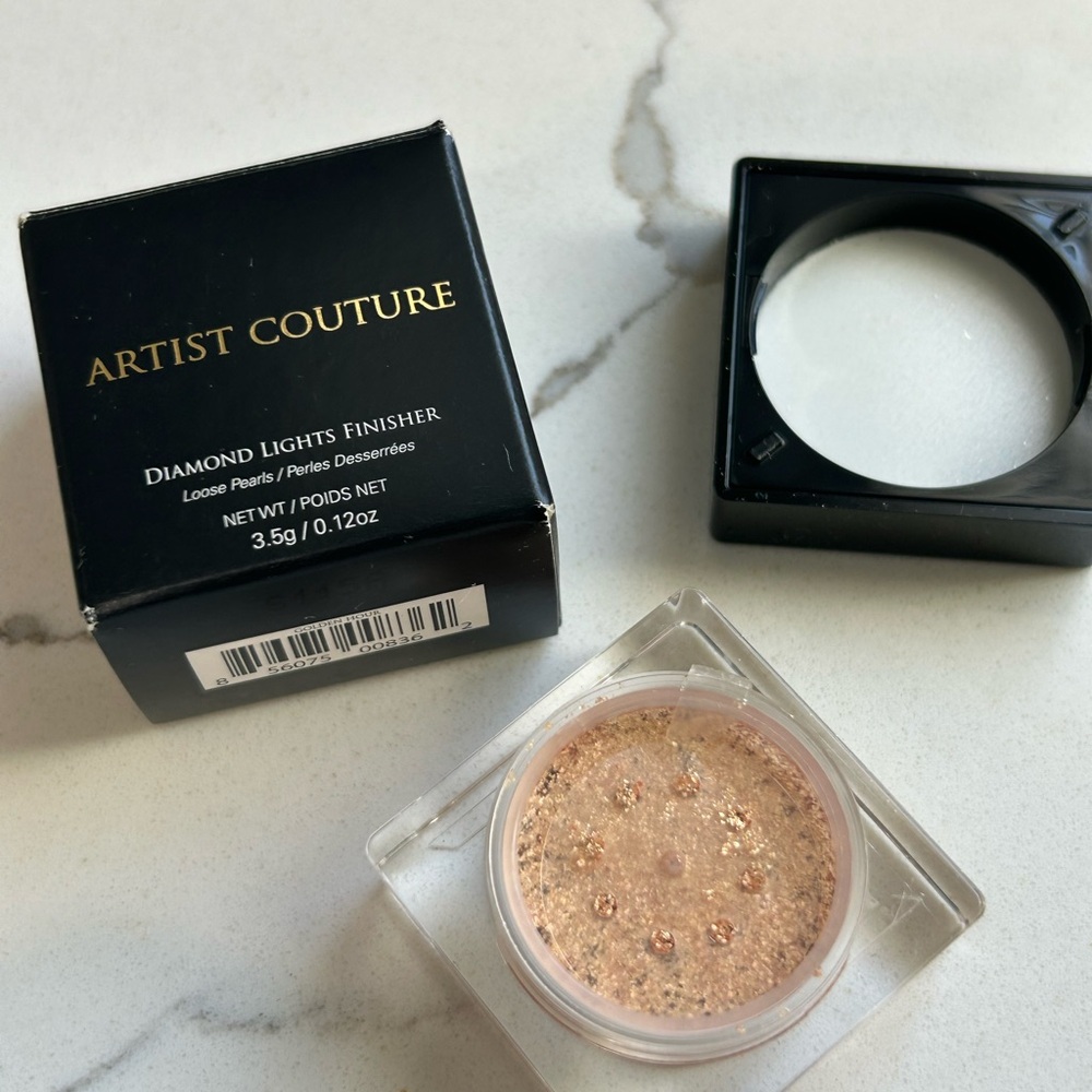 Artist Couture Diamond Lights Finisher sparkly eyeshadow topper - Golden hour